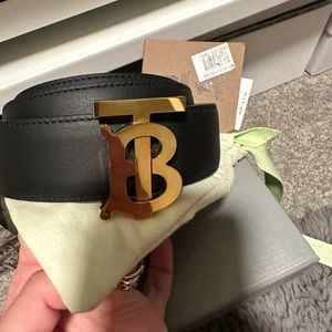 Burberry Women Reversible Belt (black/tan) Small